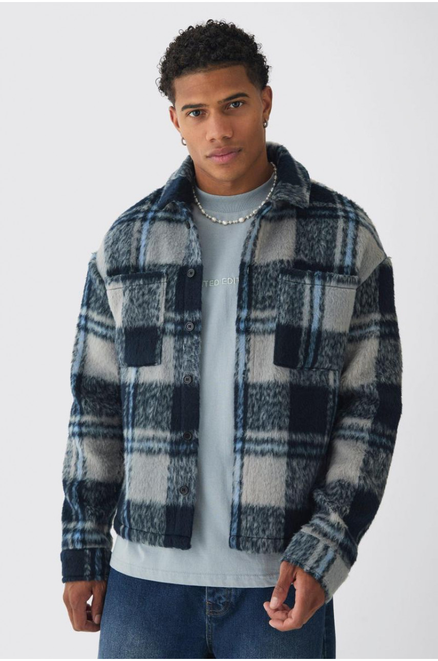 Звичайна верхня сорочка в клітинку