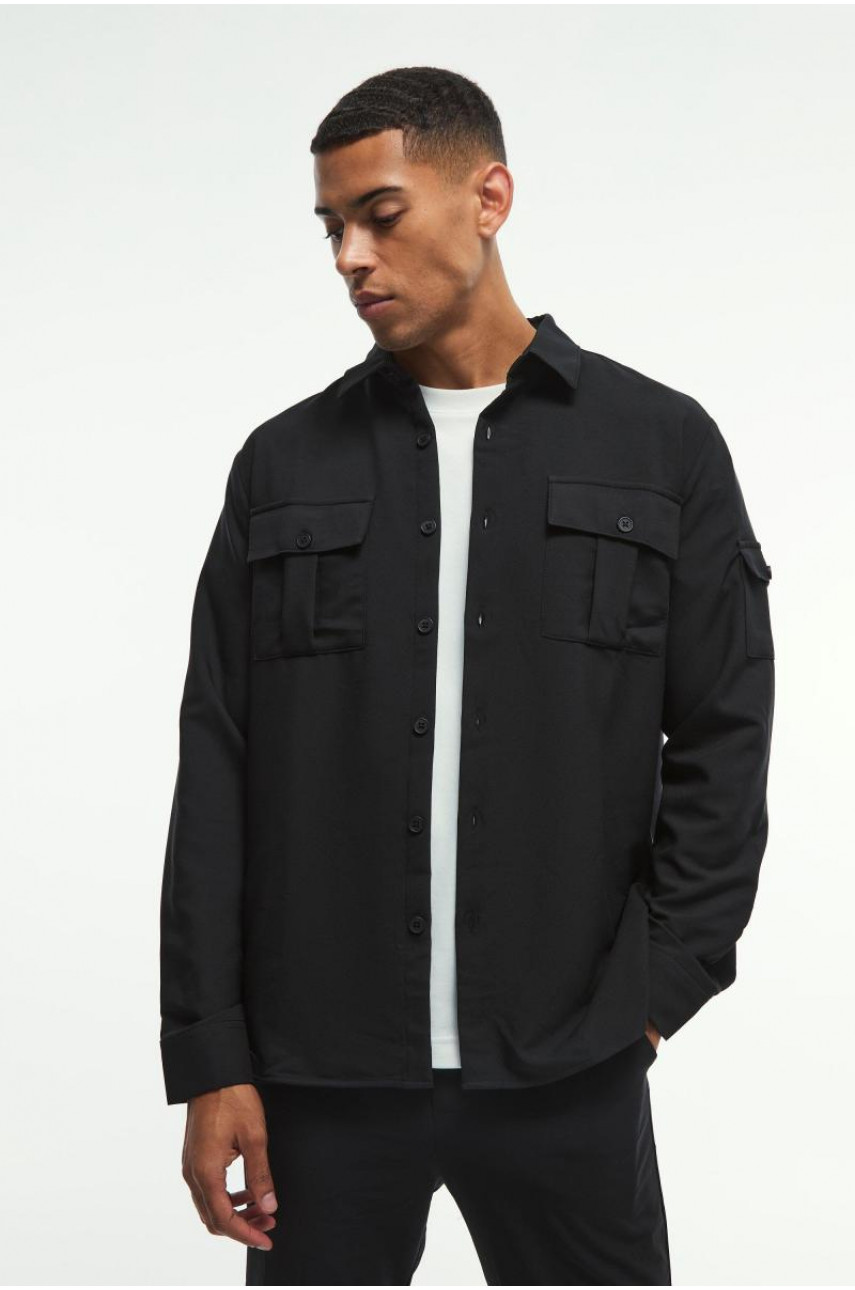 Легка оверсайз-сорочка з довгим рукавом