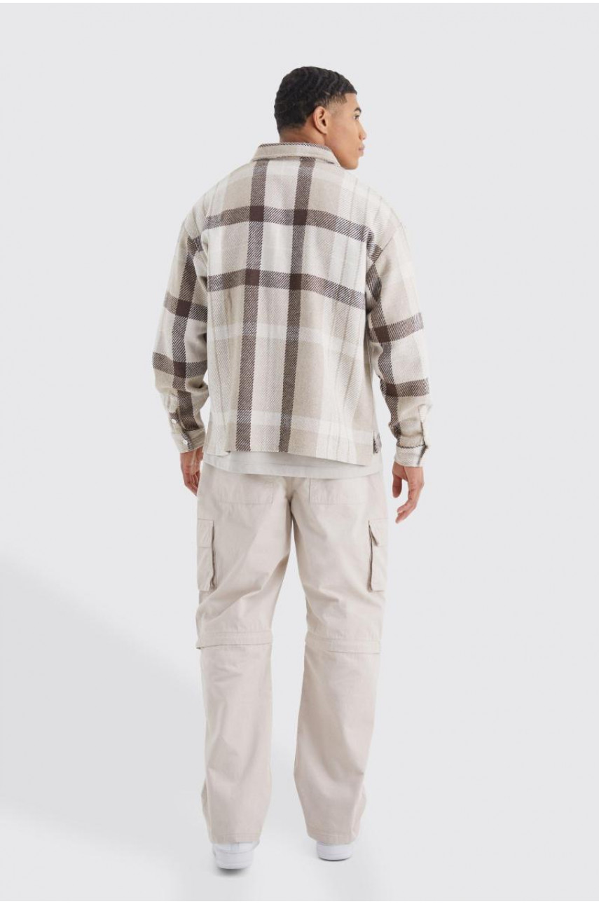 Верхня сорочка в клітку з розрізаним поділом